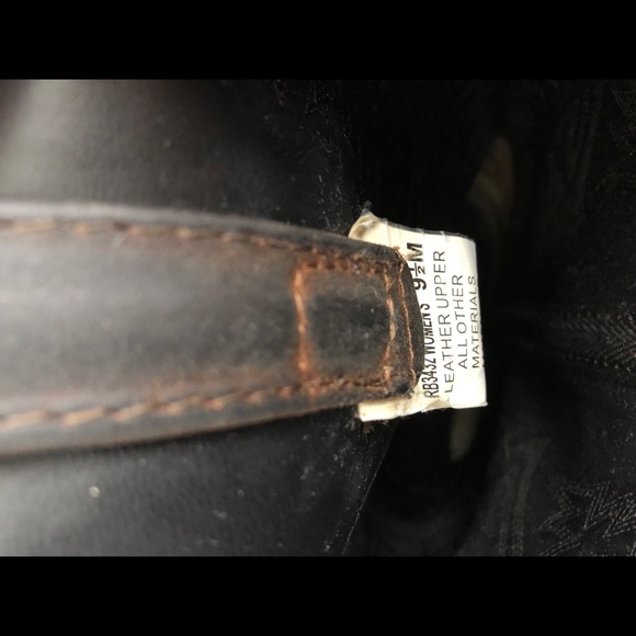 Brown leather cowboy boots - Picture 7 of 8